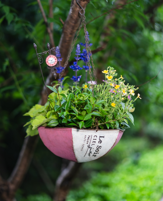 Colorful Umbrella Wrought Iron Planter - Garden Decor Flower Pot