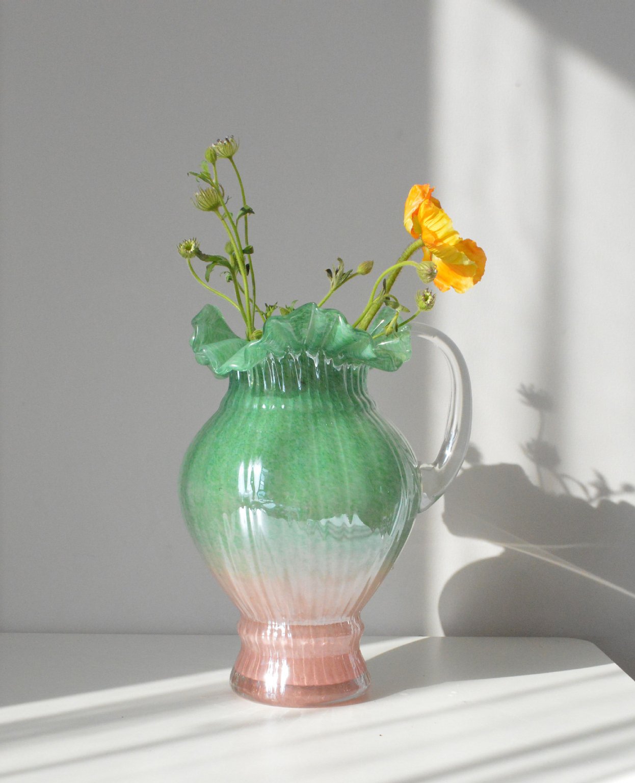 Vintage Gradient Single-Handle Handcrafted Glass Vase