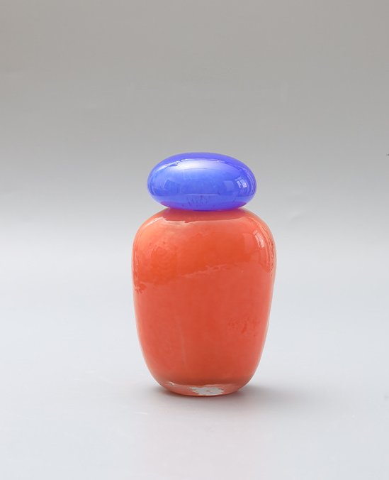 Candy-colored aromatherapy vessel ornaments
