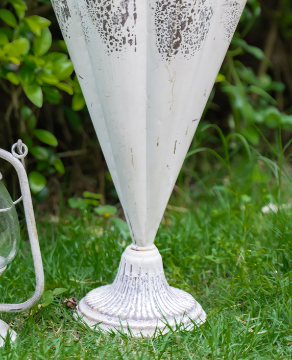 Umbrella Iron Planter - Garden Decor Flower Pot